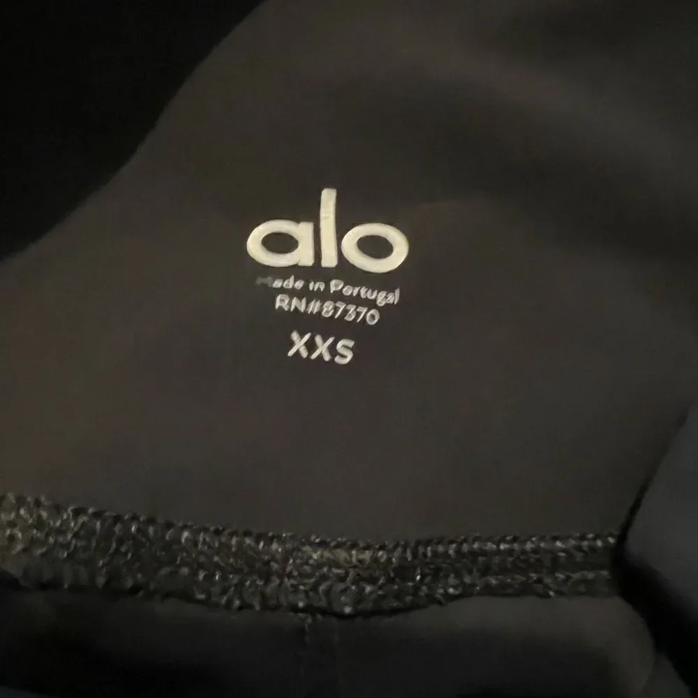 ALO YOGA Black Full Length  Leggings with Front Slits Size XXS